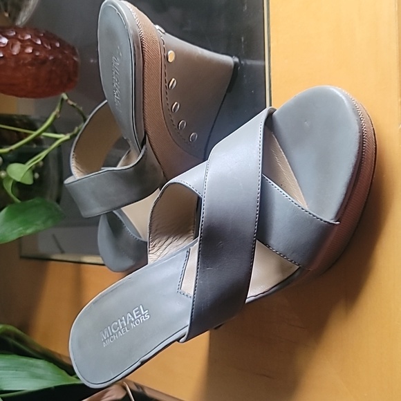 Michael Kors Leather Stud Wedges - Picture 4 of 11